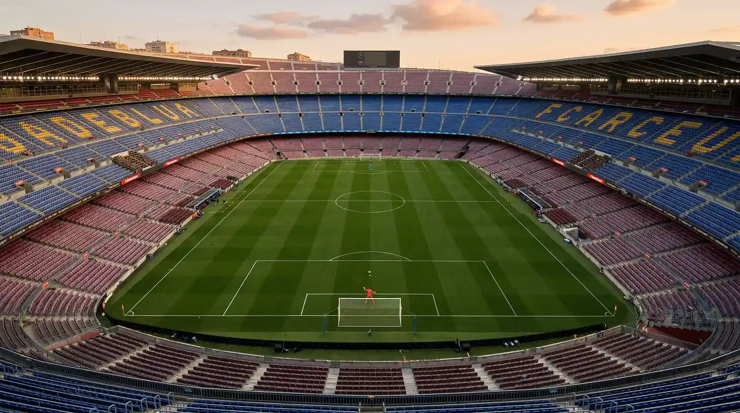 Dos porteros en extremos opuestos de un campo de fútbol representando apuestas BTTS